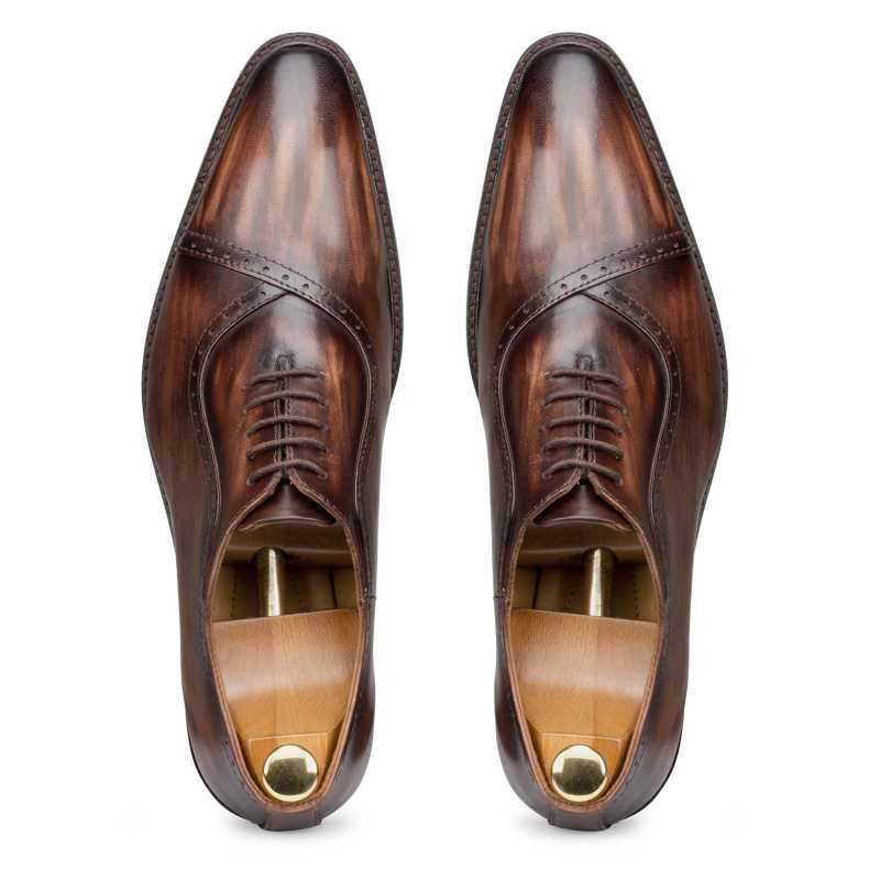 Wooden-Finish Brown Oxford