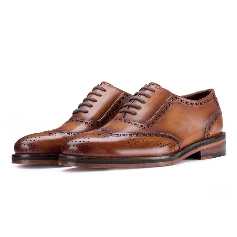 Tessio Dual-Shade Burnished Tan Wingtip Brogues