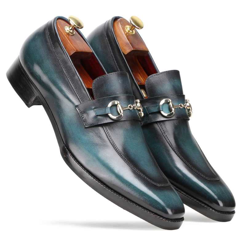 Vanetia Dual Shade Horsebit Slipons In Blue