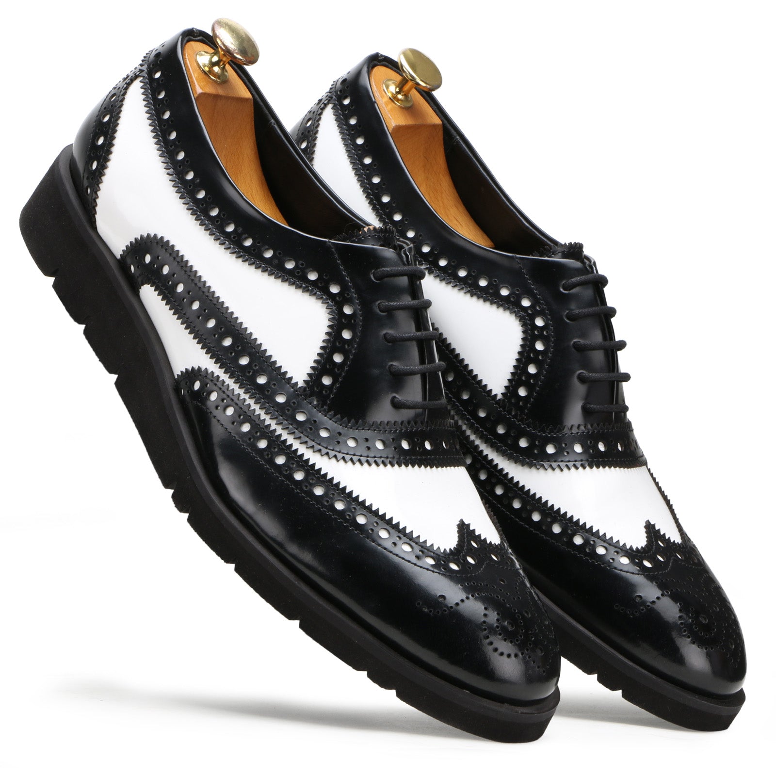 Ligero Golf-Style Black-White Oxford Shoes